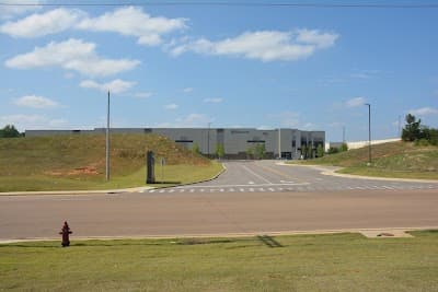 Barrett Distribution Centers logo – Logistics service in Olive Branch, MS