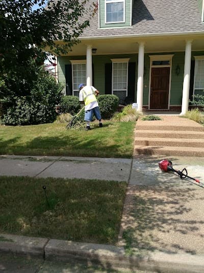 Classic Homes LLC logo – Home builder in Olive Branch, MS