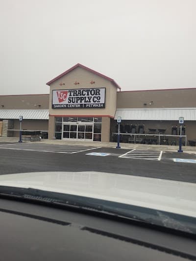 Tractor Supply Co. logo – Animal feed store in Olive Branch, MS