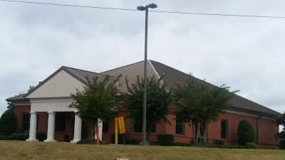 Community Bank logo – Bank in Olive Branch, MS