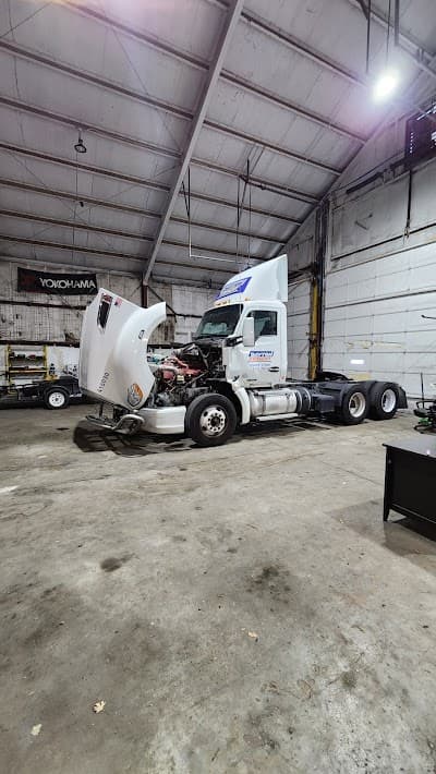 Little & Sons Truck Repair logo – Truck repair shop in Olive Branch, MS