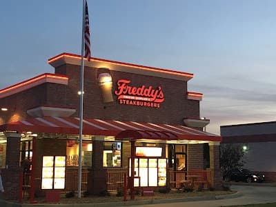 Freddy's Frozen Custard & Steakburgers logo – Hamburger Restaurant in Olive Branch, MS