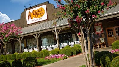 Cracker Barrel Old Country Store logo – Southern restaurant (US) in Olive Branch, MS